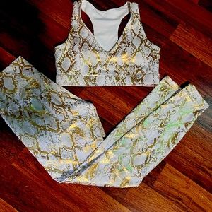 Sports bra and leggings set